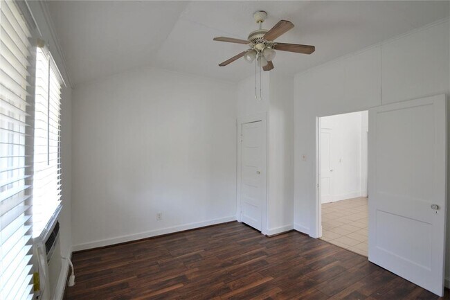 Building Photo - 1517 Bonnie Brae St