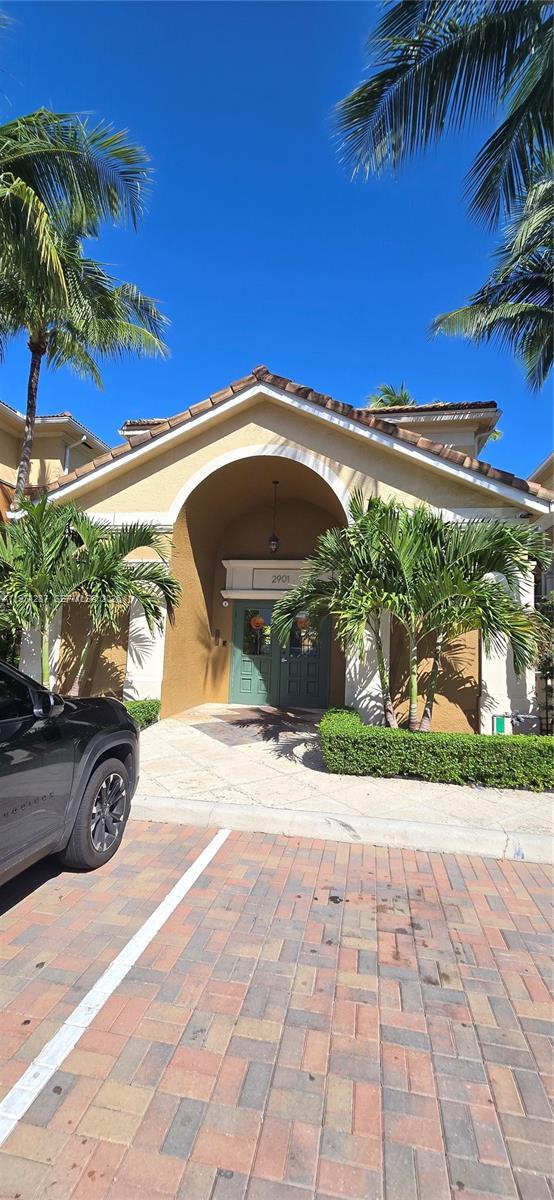 Building Photo - 2945 NE 185th St