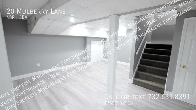 Building Photo - 20 Mulberry Ln