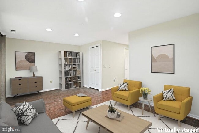 Building Photo - 9216 Burley Ln