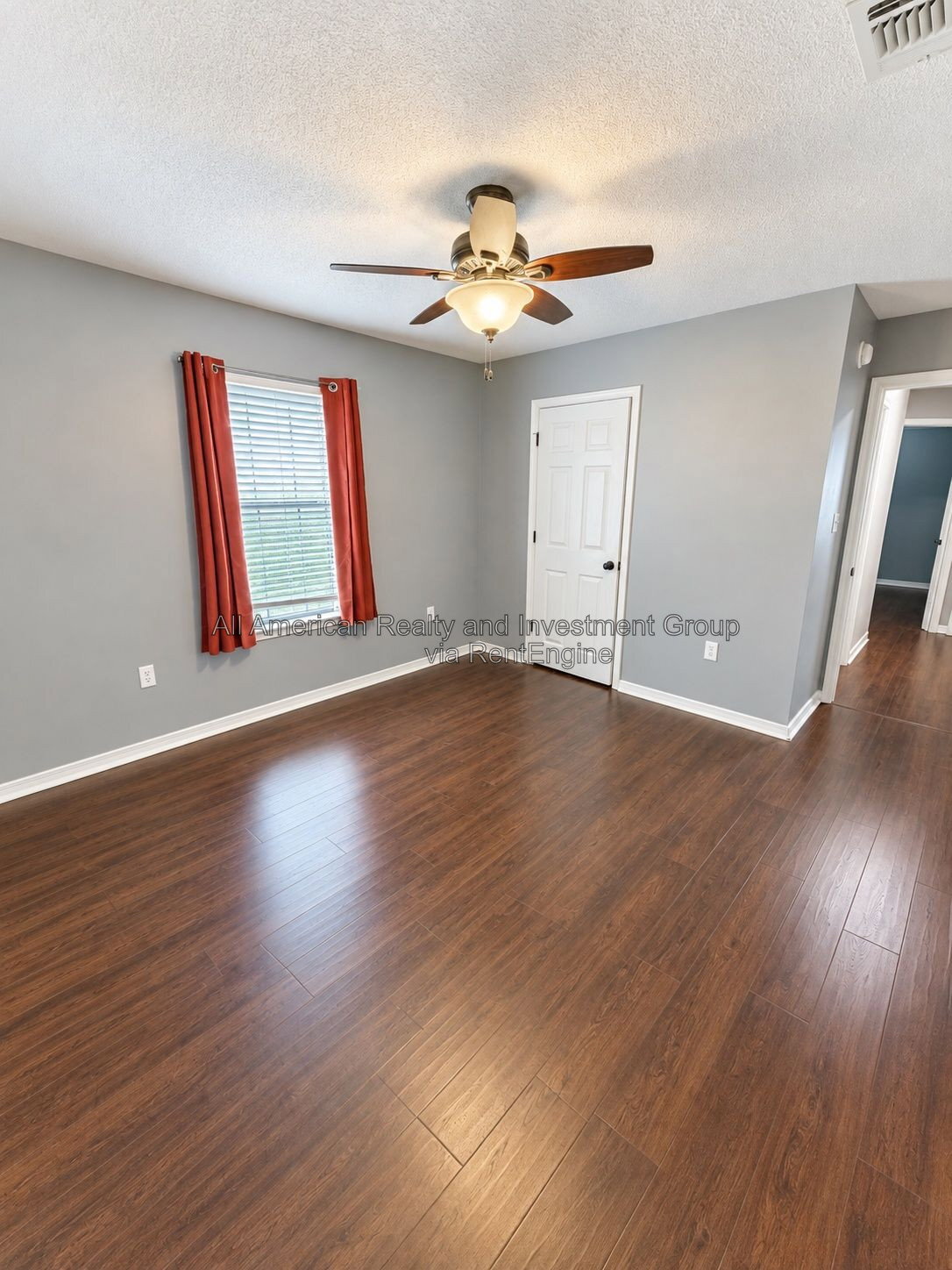 Building Photo - 561 Rough Leaf Ln