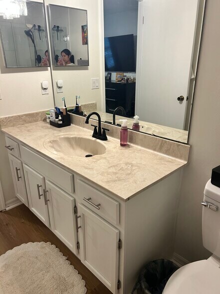 Building Photo - 5266 Whitstable Way