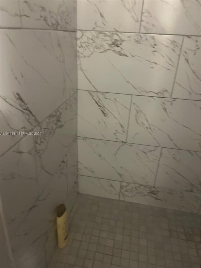 Building Photo - 6130 W 19th Ave