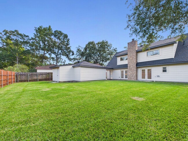 Building Photo - 3018 Highland Laurels Dr