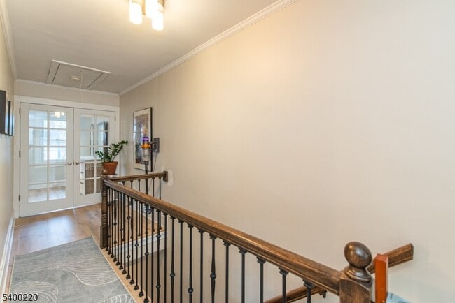 Building Photo - 38B Park Ave