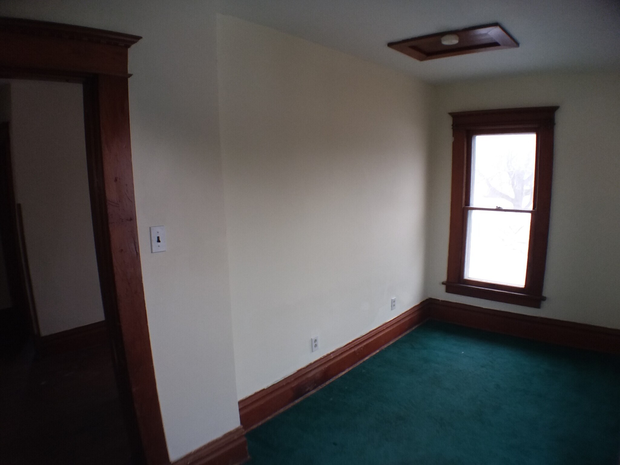 Building Photo - 111 7th St NE