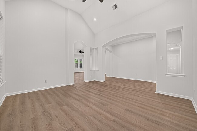 Building Photo - 5607 Granite Falls Ln
