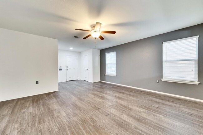 Building Photo - 9004 Bird Brook Ln