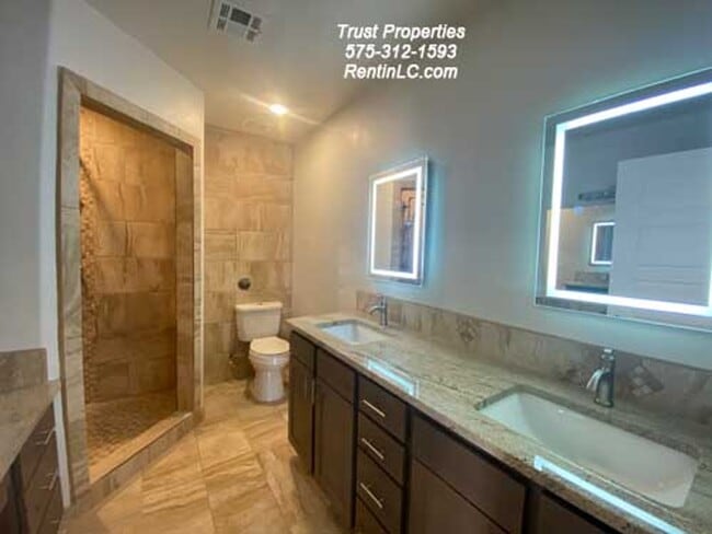 Building Photo - Beautiful Remodeled SFH close to Pioneer Park