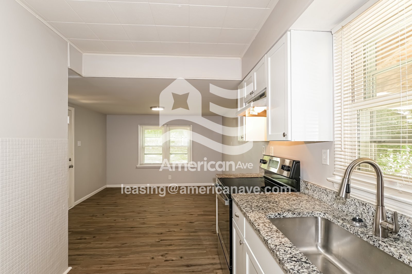 Building Photo - 9101 Bel Cour Dr