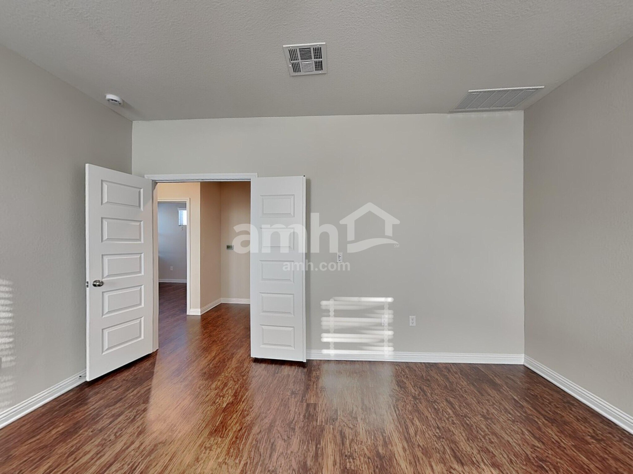 Building Photo - 5904 Gerard Dr