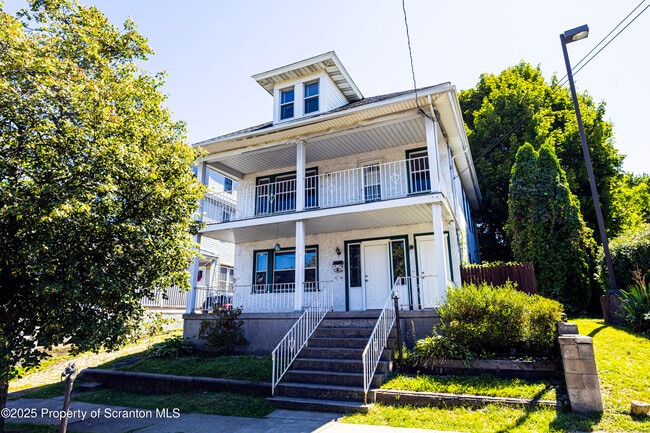 Primary Photo - 1314 Wyoming Ave