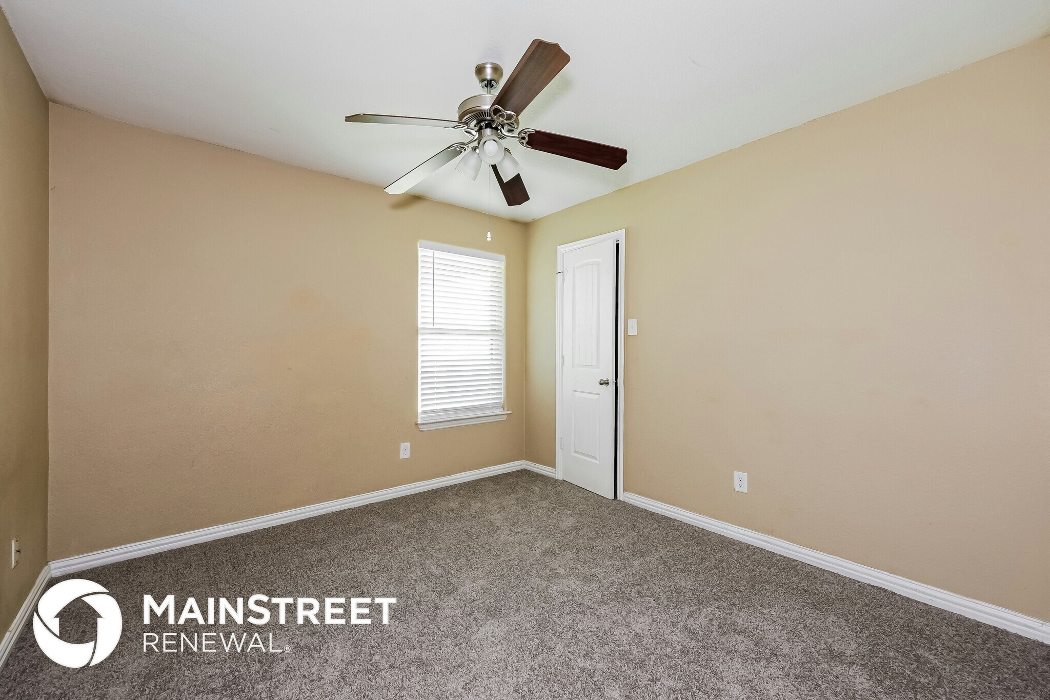 Building Photo - 7648 Rainbow Creek Dr