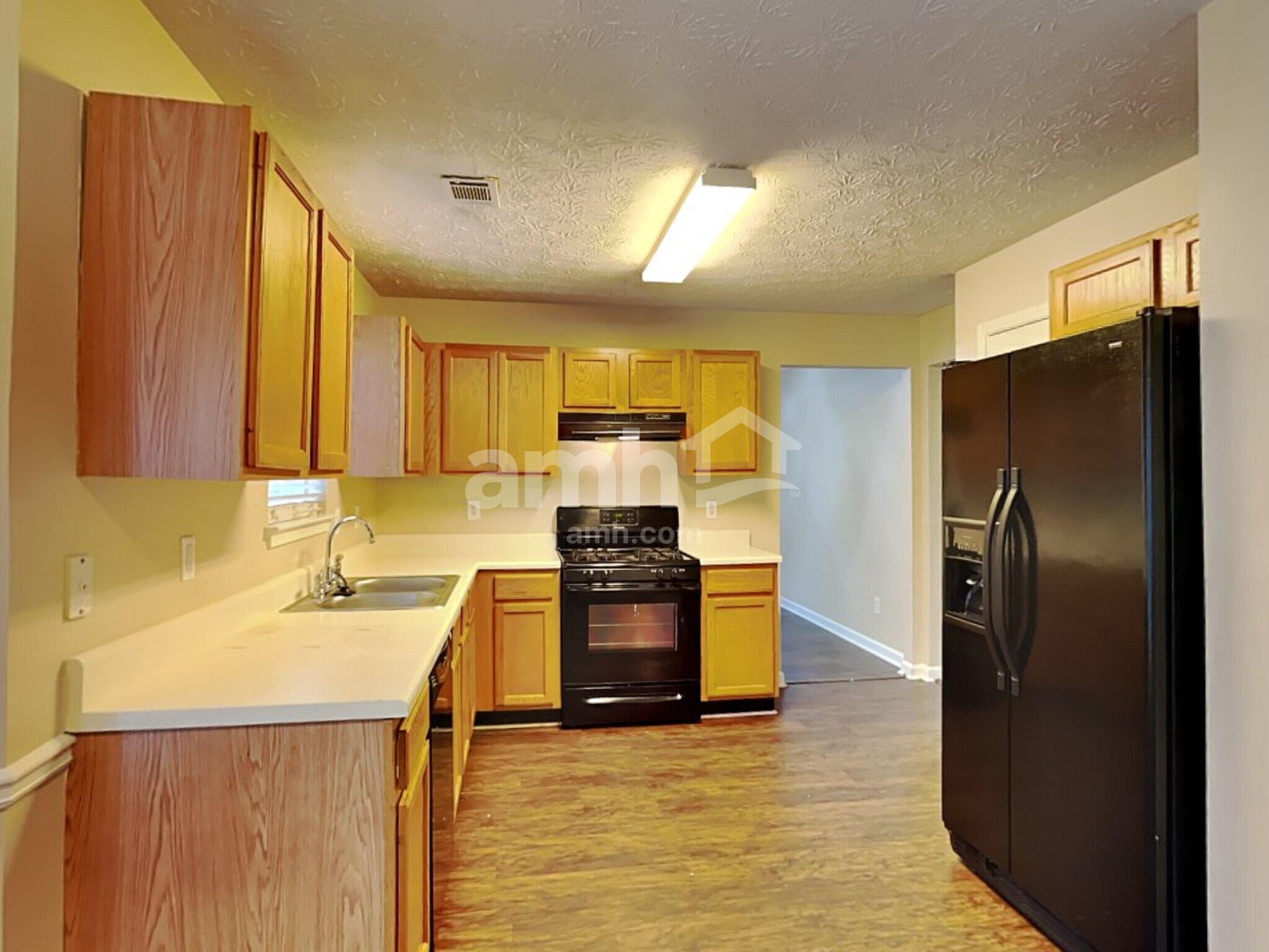 Building Photo - 1215 Wilkes Crest Dr