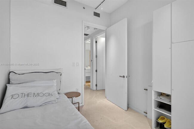 Building Photo - 9705 Collins Ave