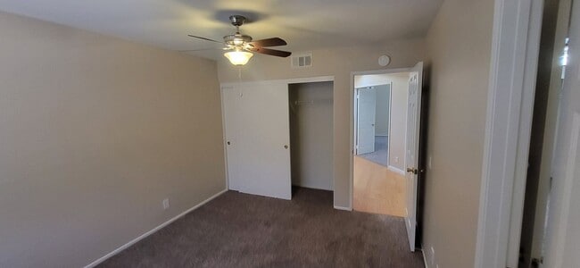 Building Photo - 4 Bedroom, 3 Bath Cul-de-Sac in Hemet