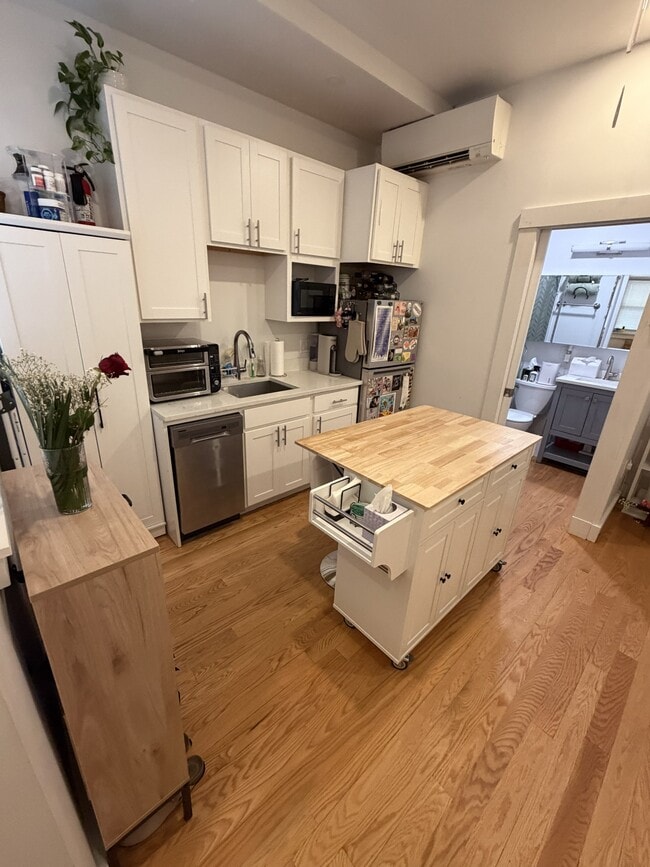 Building Photo - 31 Green St