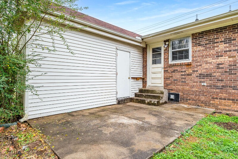 Building Photo - 4611 Franklin Rd