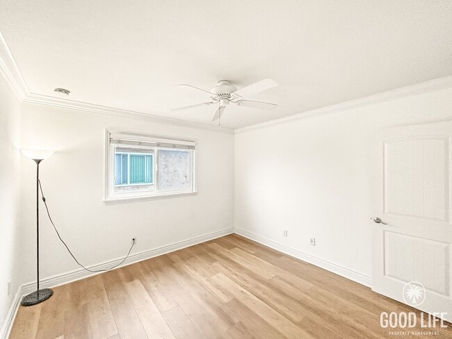 Building Photo - Beautiful 2BD/2BA W/ Reserved Parking and In-Unit Laundry in La Mesa!