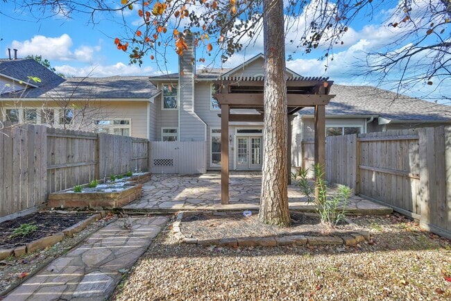 Building Photo - 115 E Greenhill Terrace Pl