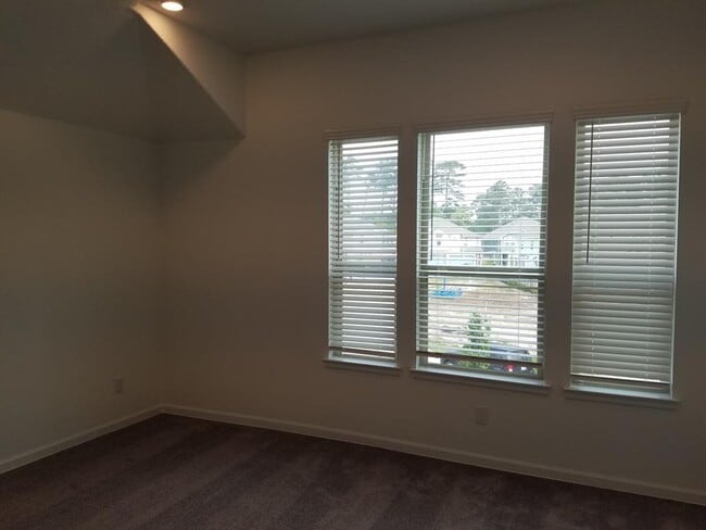 Building Photo - 535 Bristol Tide Ct