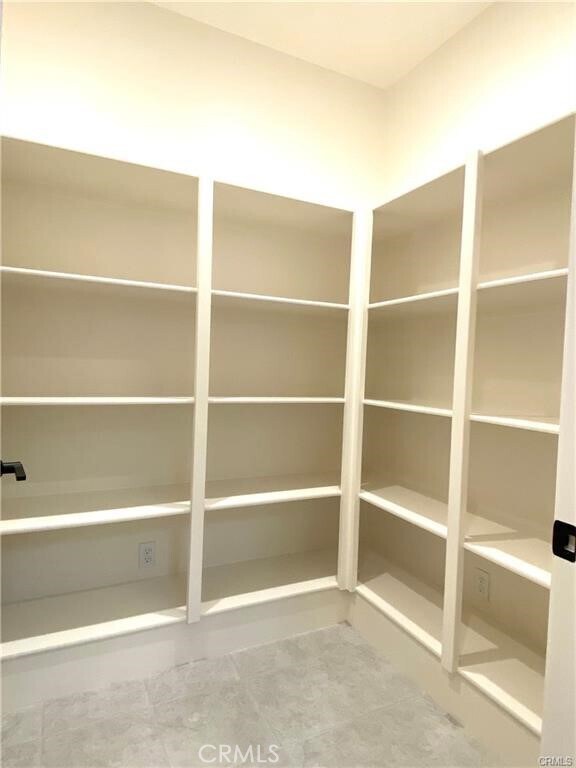 Building Photo - 222 Parkwood