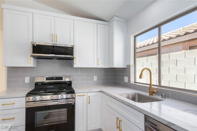 Building Photo - 10482 Clarion River Dr