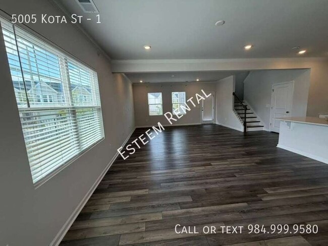 Building Photo - 5005 Kota St