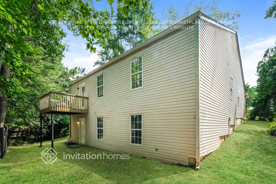 Building Photo - 5245 Hillcrest Glenn Dr