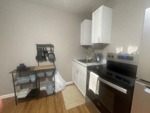 Building Photo - Studio Apartment  in Hollister, MO - Affordable Living- All Utilities Included