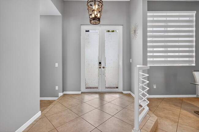 Building Photo - 1971 SW Breezeway St