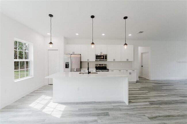 Building Photo - 6732 SW 132nd St
