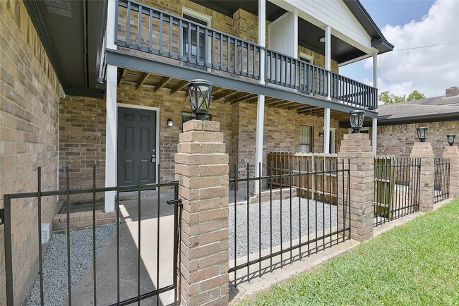 Building Photo - 4512 Avenue L