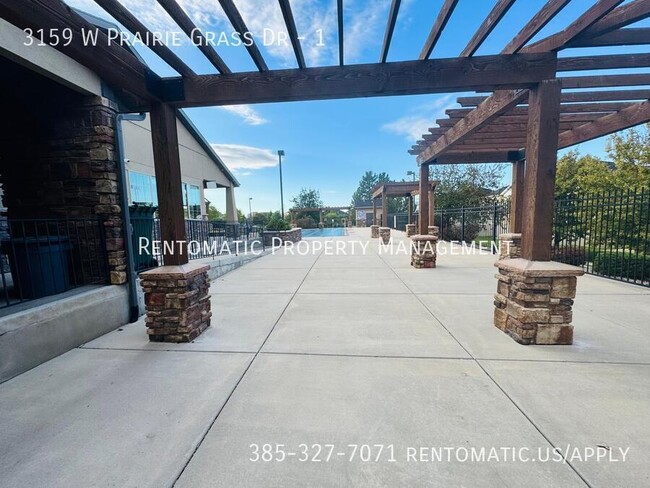 Building Photo - 3159 W Prairie Grass Dr