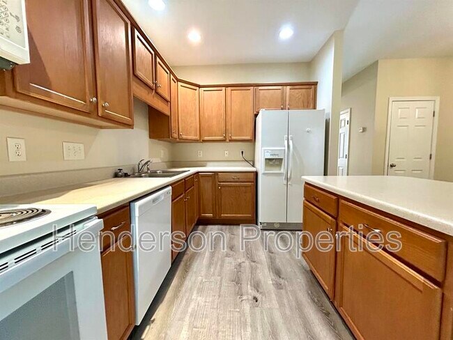 Building Photo - 125 Charterhouse Ln