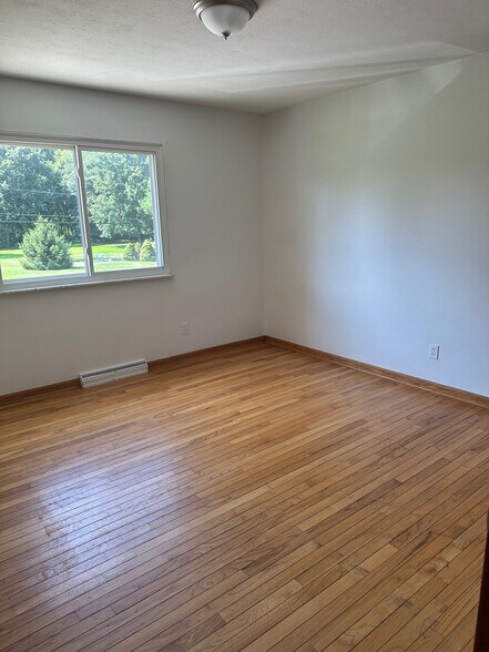 bedroom - 4093 Karry Dr