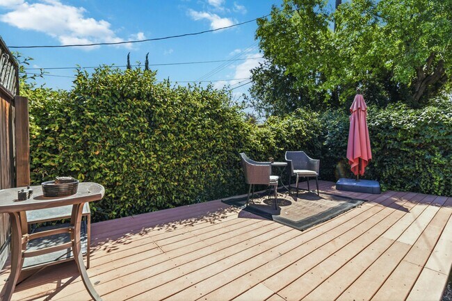 Building Photo - 23020 Haynes St