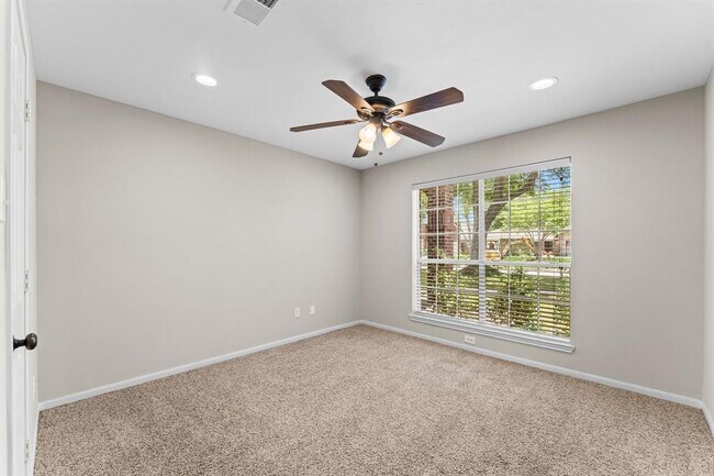Building Photo - 31131 Perlican Dr