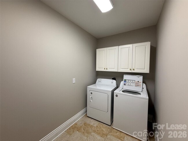 Building Photo - 21025 Catawba Ave