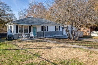 Building Photo - 123 McCollum St
