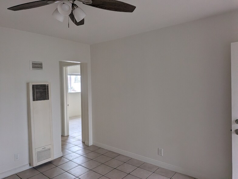 Building Photo - 6501 Stafford Ave