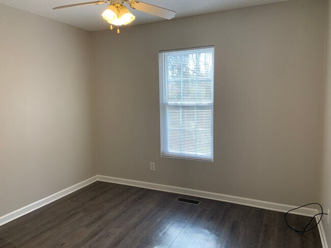 Building Photo - 2443 Watkins Grove Point