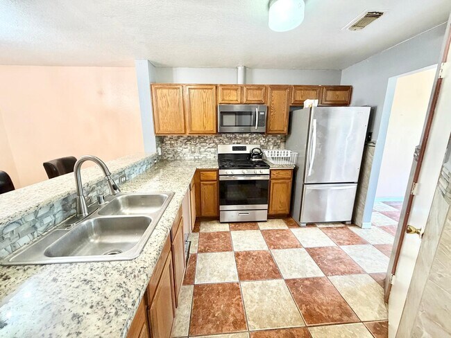 Building Photo - 10139 Woodico Dr