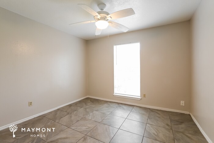 Building Photo - 20302 Fox Haven Ln
