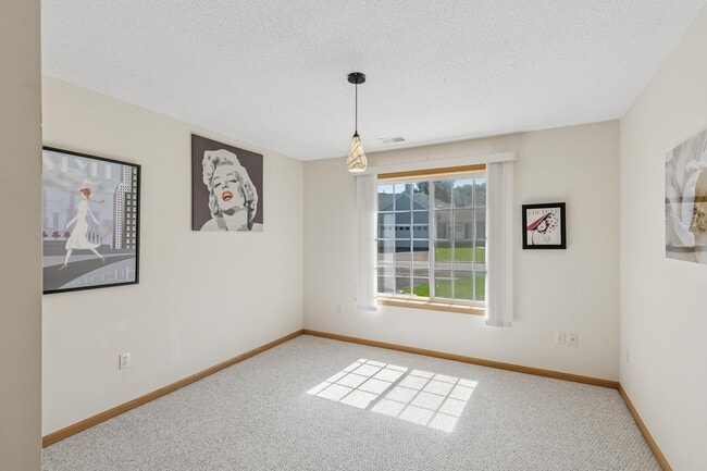 Building Photo - 220 Emerson Ave E