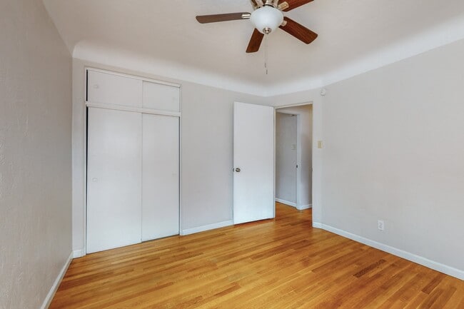 Building Photo - 612 Truman St SE