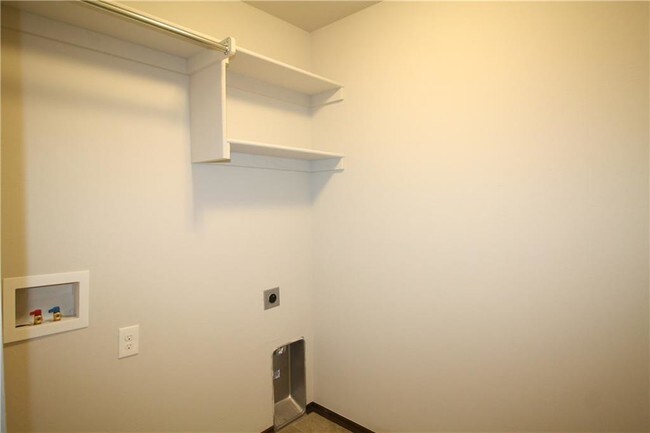 Building Photo - 13924 Northwood Village Dr