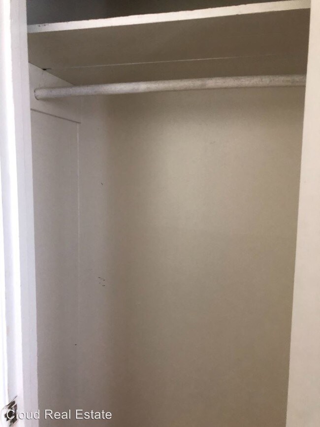 Building Photo - 603 SUTTON Dr