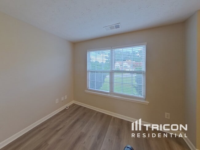 Building Photo - 4056 Northwind Dr