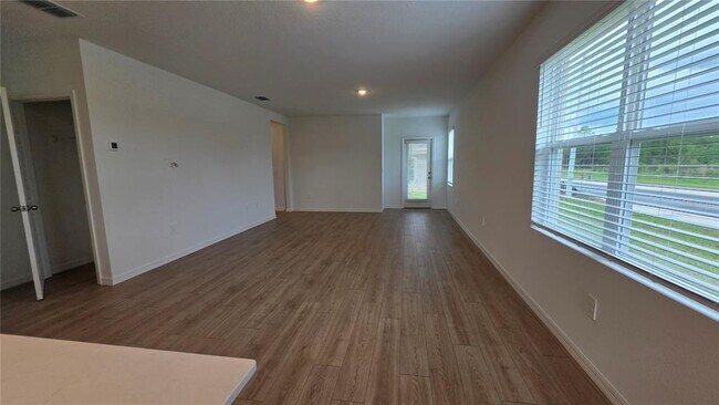 Building Photo - 4075 LIMEKLIN FALLS Loop